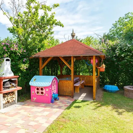 Сasa de vacaciones Ilona By Interhome